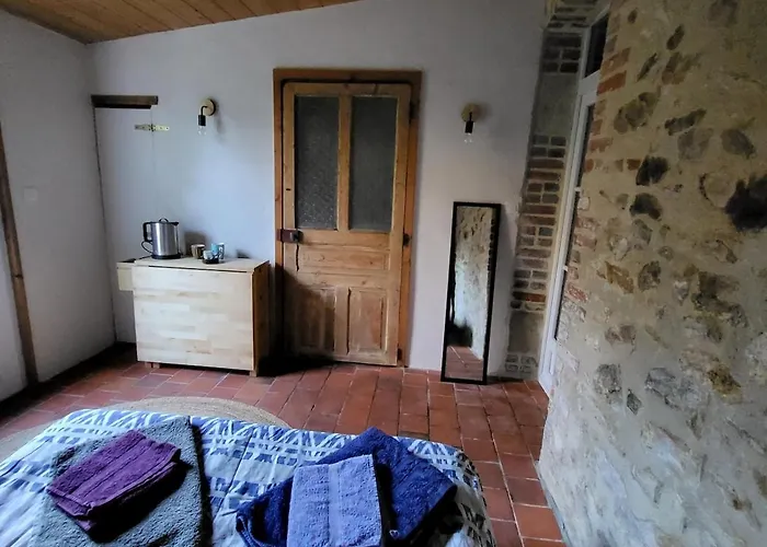 La Petite Piece * Beaulieu-sous-la-Roche